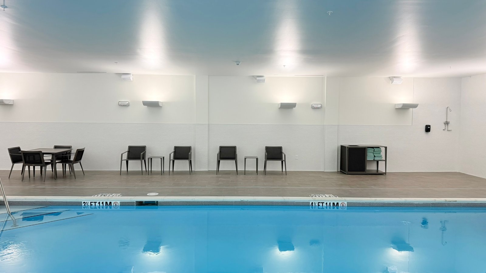Marriott Pool